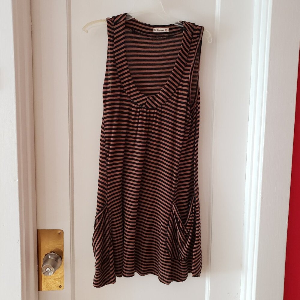 Forever 21 Striped Knit Skater Dress Pink Black Scoop Neck Pockets Size M
